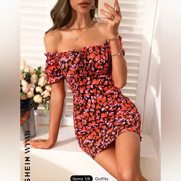 Super cute stretchy short multicolored on/off shoulder with tie accent. - Picture 1 of 10